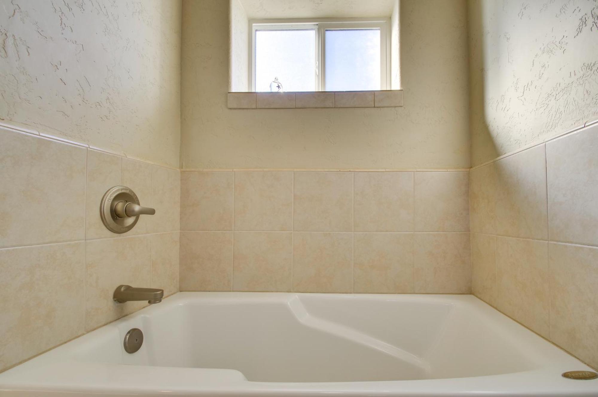 Quiet Waterfront Escape With Hot Tub And Beach Access! 골드비치 외부 사진